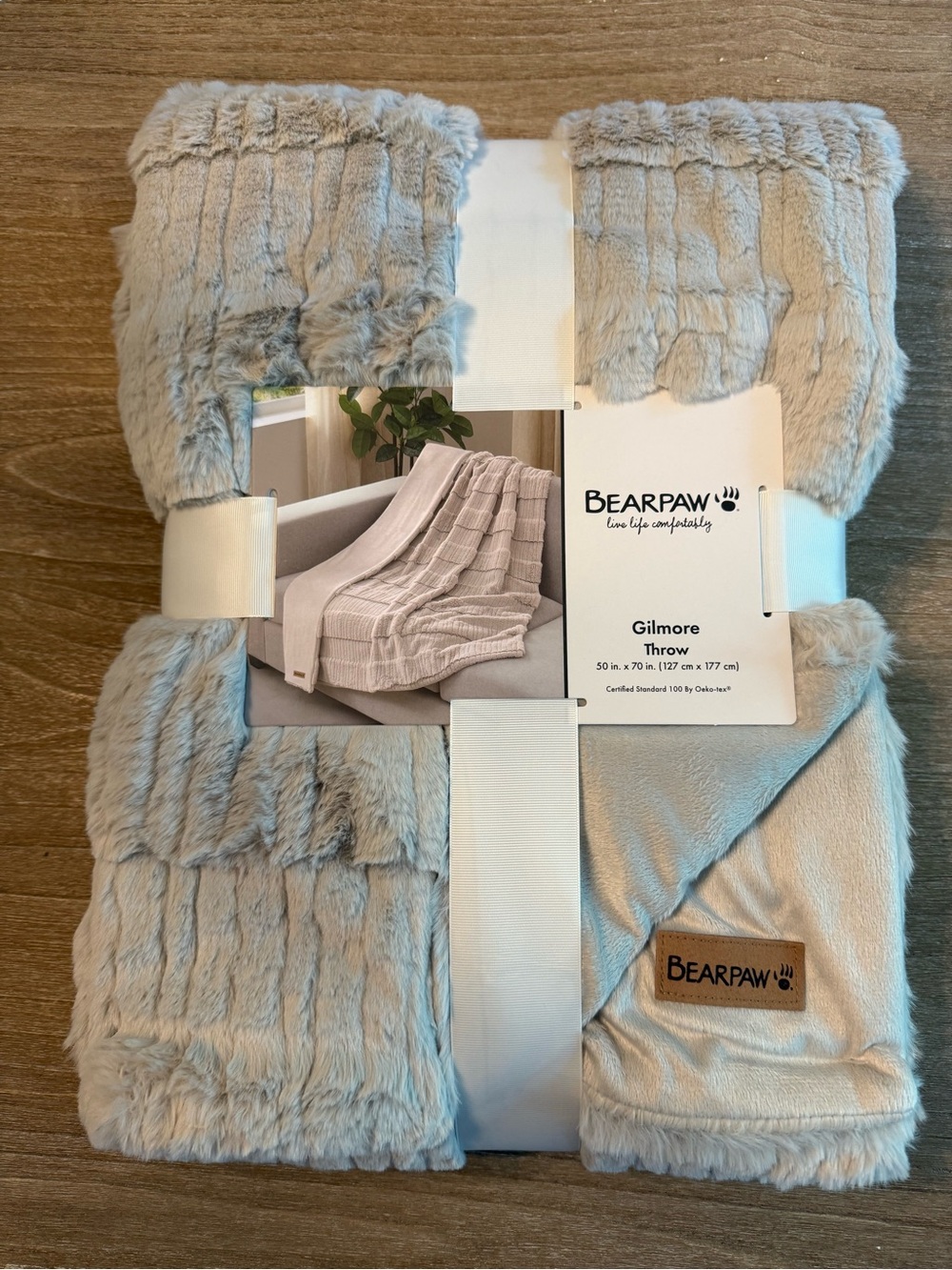Bearpaw Gilmore Faux Fur Cozy Throw Blanket Light Gray “Stucco” NEW! Gift idea
